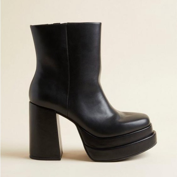 Torrid Double Platform Heel Bootie with Zip Closure, NWT - Picture 4 of 9